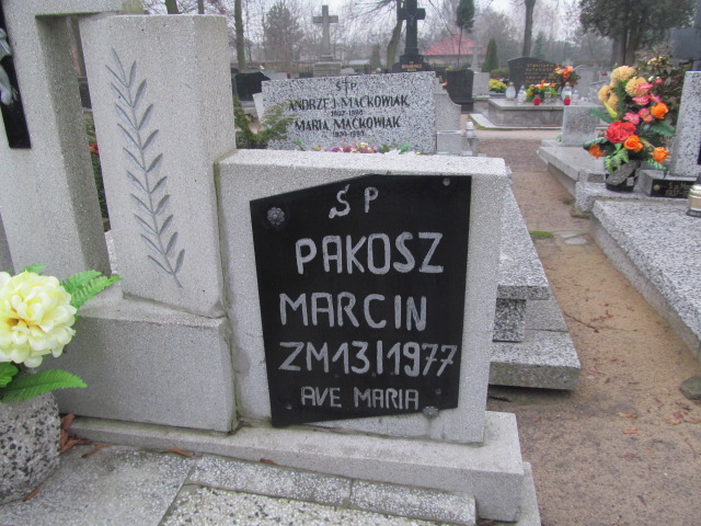 Marcin Pakosz Kobylin - Grobonet - Wyszukiwarka osób pochowanych