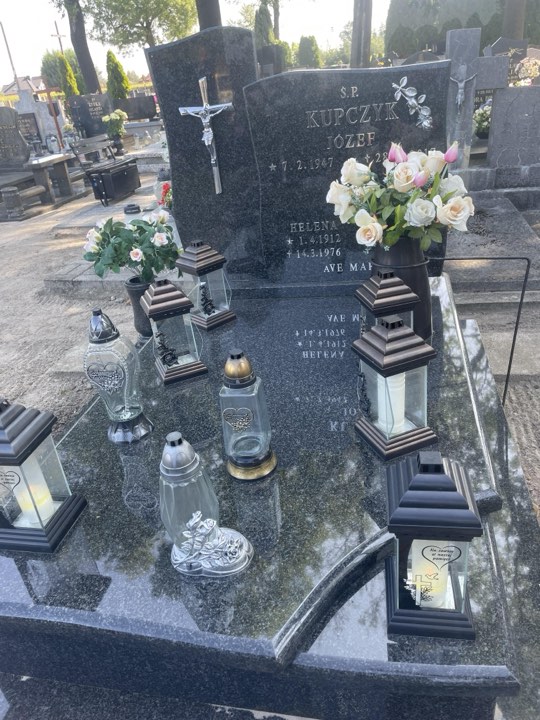 Helena Kupczyk 1912 Kobylin - Grobonet - Wyszukiwarka osób pochowanych