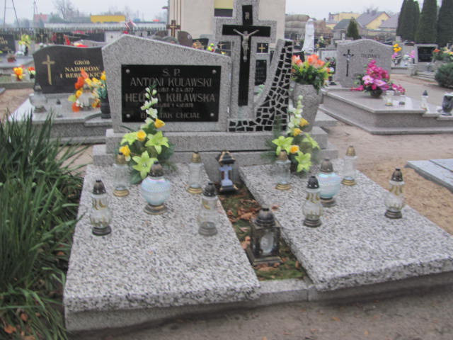 Grób Antoni Kulawski